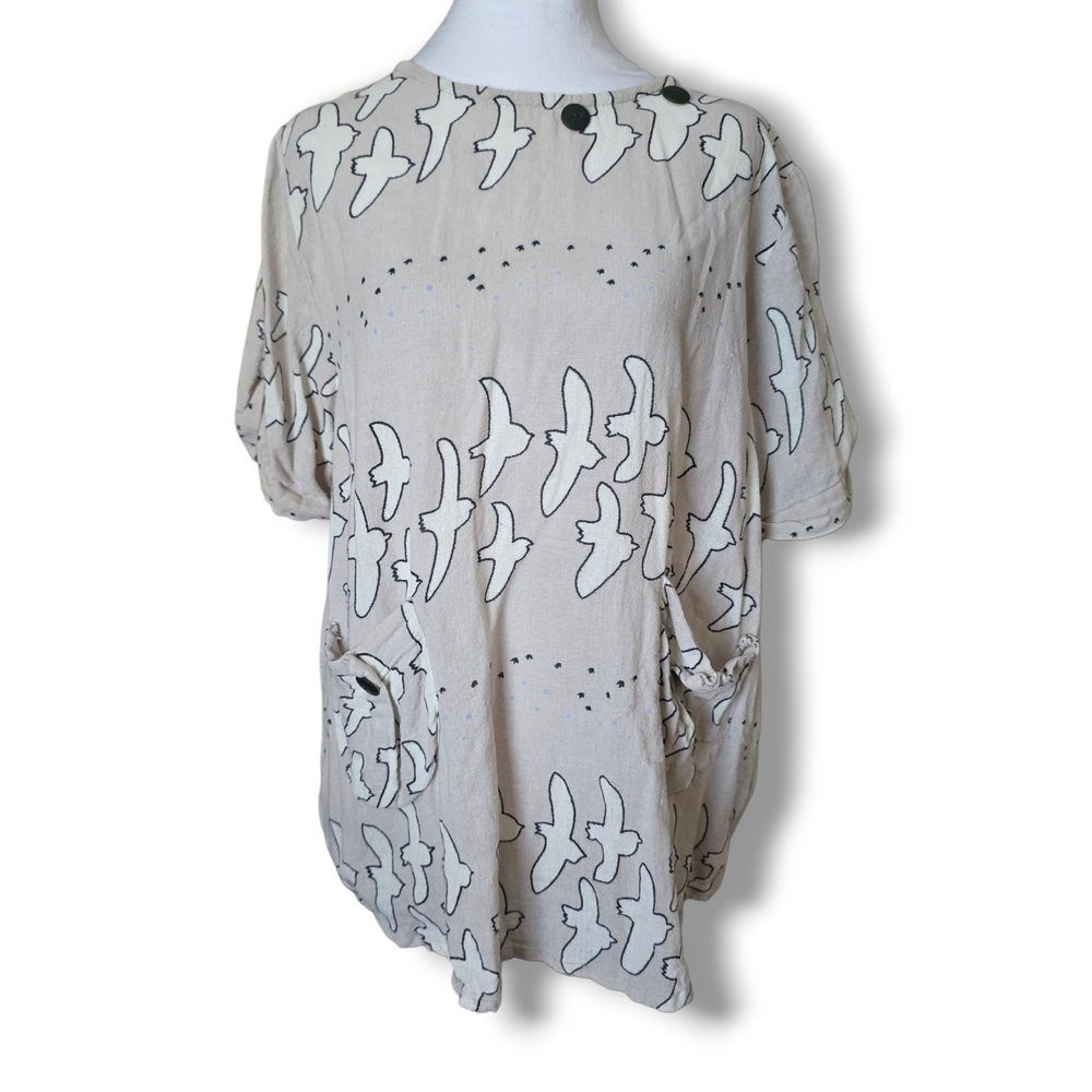Mona Lisa Bird Print Boutique Top - Size S/M